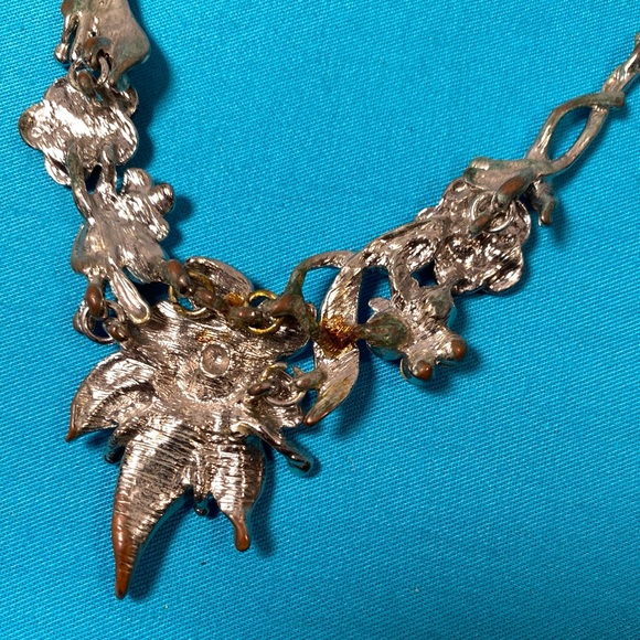 Vintage Statement Necklaces - Picture 8 of 9
